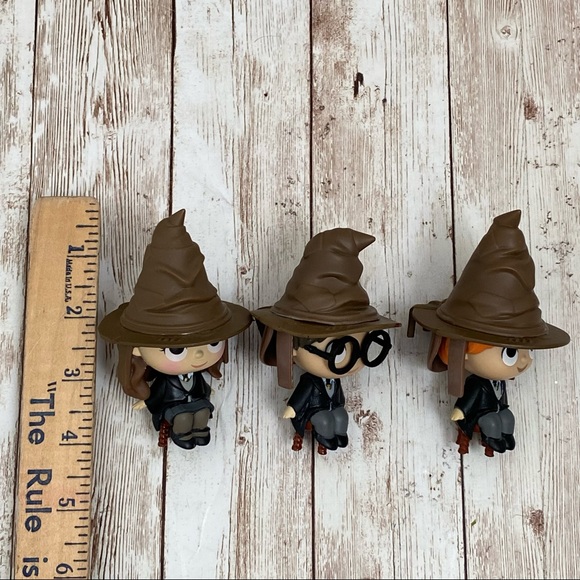FUNKO Harry Potter Mystery Mini Sorting Hat Vinyl Action Figure Toys - Picture 9 of 15